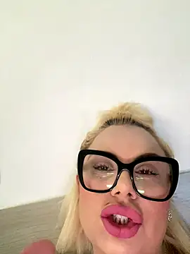 luna 14 online show from November 8, 8:14 am