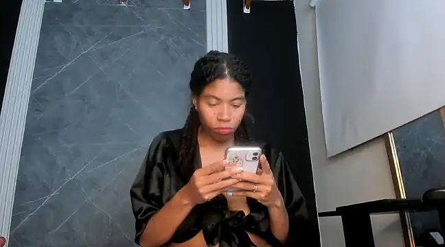 Snapshot of YummyDuooo chatting on February 16, 7:26 am YummyDuooo online show from February 16, 7:26 am