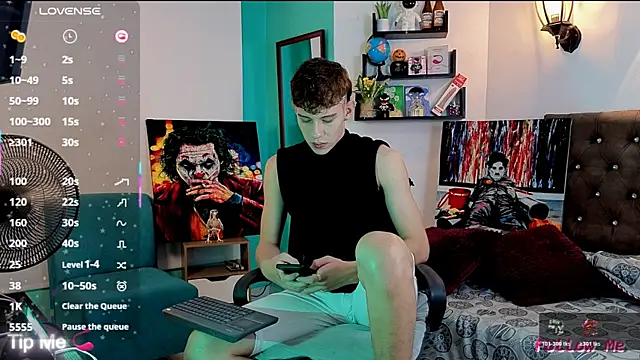 flowers18 online show from November 28, 10:12 pm