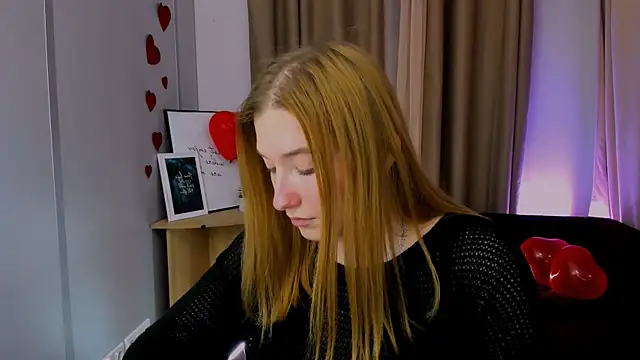 daisy candy online show from February 26, 5:28 pm