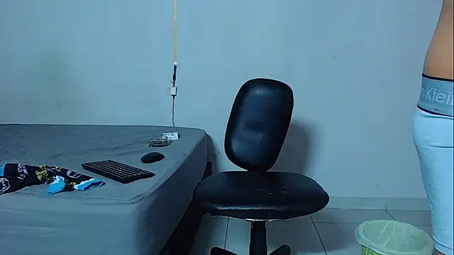 mikecoper 23 online show from December 17, 1:39 pm