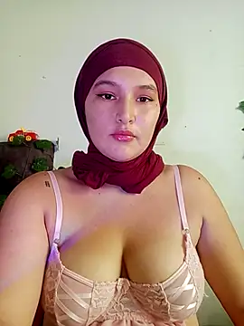 Snapshot of Celeste_camila18 chatting on November 10, 2:16 pm Celeste camila18 online show from November 10, 2:16 pm