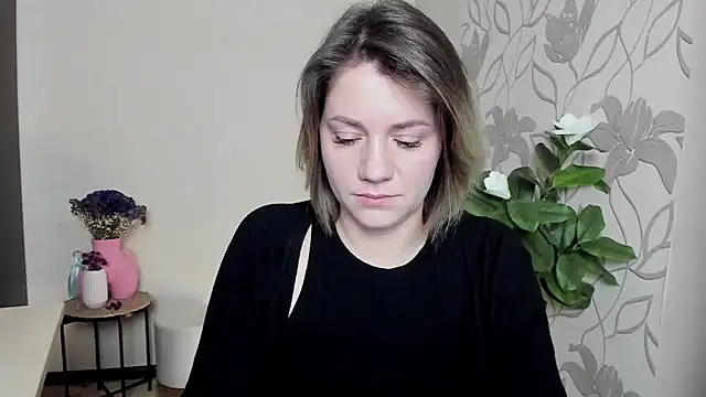 MariaSttone online show from March 6, 5:00 pm