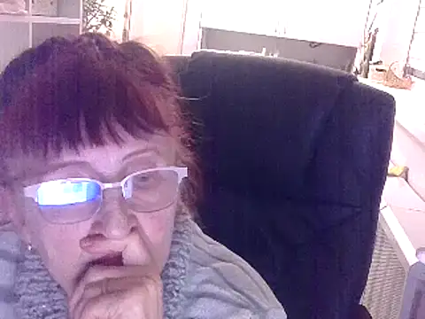 Snapshot of TanyaSweet634 chatting on February 4, 5:01 pm TanyaSweet634 online show from February 4, 5:01 pm