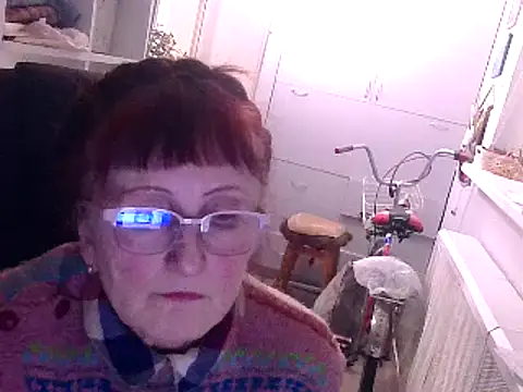 Snapshot of TanyaSweet634 chatting on February 16, 4:10 pm TanyaSweet634 online show from February 16, 4:10 pm