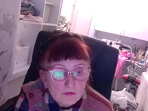 Snapshot of TanyaSweet634 chatting on February 17, 4:15 pm TanyaSweet634 online show from February 17, 4:15 pm