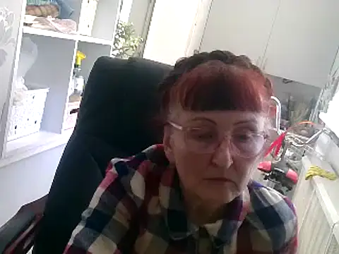 Snapshot of TanyaSweet634 chatting on February 20, 7:34 am TanyaSweet634 online show from February 20, 7:34 am