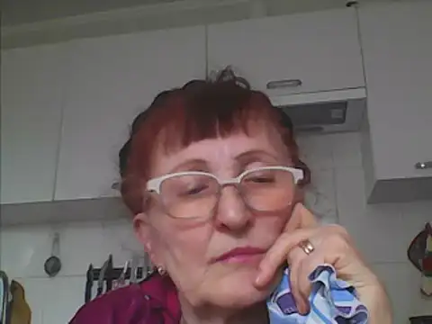 Snapshot of TanyaSweet634 chatting on March 10, 11:32 am TanyaSweet634 online show from March 10, 11:32 am