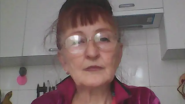 Snapshot of TanyaSweet634 chatting on September 18, 6:26 am TanyaSweet634 online show from September 18, 6:26 am
