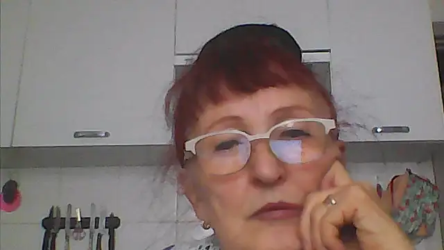 Snapshot of TanyaSweet634 chatting on September 22, 6:04 am TanyaSweet634 online show from September 22, 6:04 am