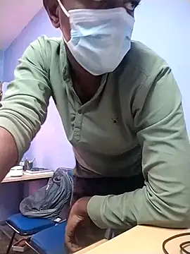 Tamilandteluguboy14 online show from October 4, 9:40 am