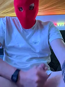 Snapshot of Timon1510 chatting on December 15, 10:58 pm Timon1510 online show from December 15, 10:58 pm