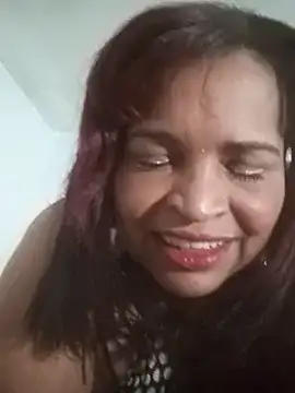 Snapshot of _violetta_- chatting on March 1, 12:17 am violetta - online show from March 1, 12:17 am