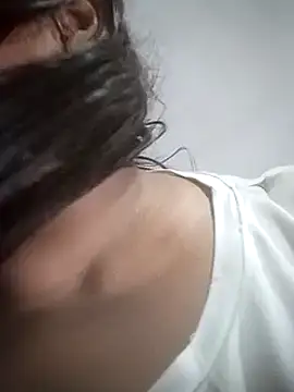 Snapshot of _violetta_- chatting on March 2, 12:53 am violetta - online show from March 2, 12:53 am