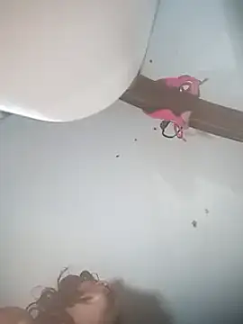 Snapshot of _violetta_- chatting on March 7, 6:43 pm violetta - online show from March 7, 6:43 pm