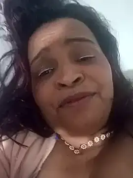 Snapshot of _violetta_- chatting on March 18, 2:36 am violetta - online show from March 18, 2:36 am