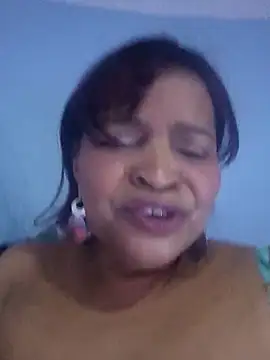 Snapshot of _violetta_- chatting on September 13, 2:28 pm violetta - online show from September 13, 2:28 pm