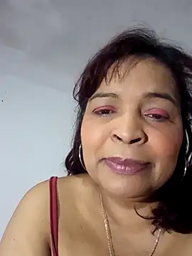 Snapshot of _violetta_- chatting on October 6, 12:24 pm violetta - online show from October 6, 12:24 pm