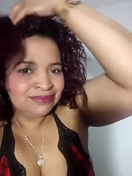 Snapshot of _violetta_- chatting on November 8, 2:28 pm violetta - online show from November 8, 2:28 pm