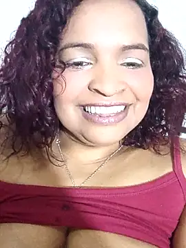 Snapshot of _violetta_- chatting on November 14, 12:37 pm violetta - online show from November 14, 12:37 pm