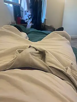 Enzo showww online show from December 25, 3:38 pm