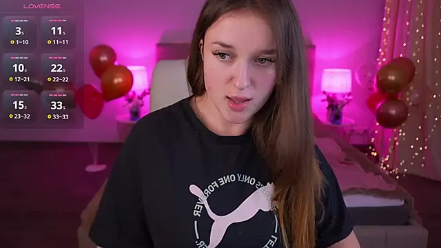 DonnaLustt online show from February 13, 11:26 pm