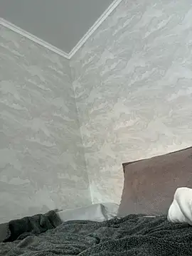 Snapshot of Miilania chatting on December 13, 10:08 am Miilania online show from December 13, 10:08 am