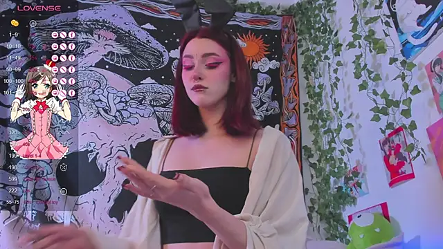 kissthasky online show from September 14, 8:35 am