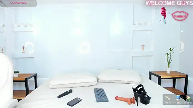 julietha taylor online show from January 25, 6:23 am