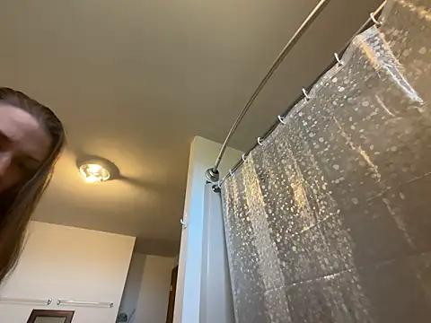 Snapshot of MissSwitch chatting on December 31, 7:29 pm MissSwitch online show from December 31, 7:29 pm