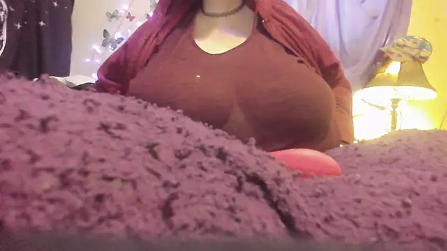 Alli Kat online show from February 20, 1:08 pm