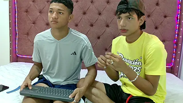 boys yourparty online show from February 5, 1:33 pm