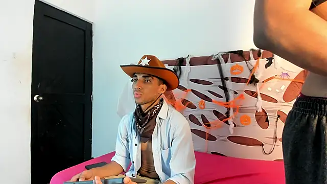 boys yourparty online show from October 20, 1:11 pm