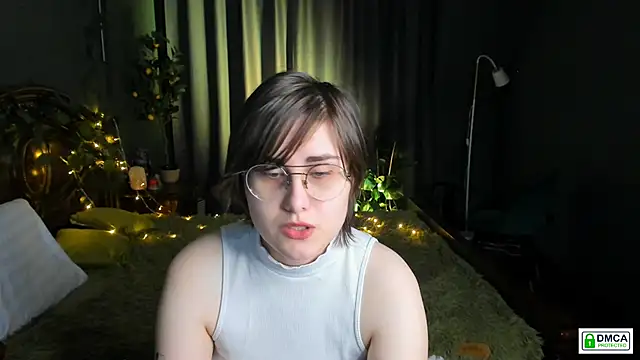 Funny bunnyy online show from January 13, 2:32 pm