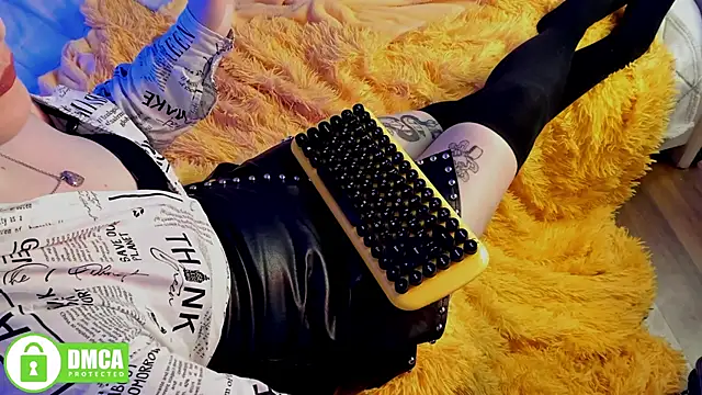 Funny bunnyy online show from January 18, 9:34 pm