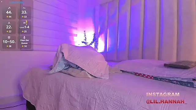 Snapshot of lil_hanna18 chatting on January 29, 2:53 pm lil hanna18 online show from January 29, 2:53 pm