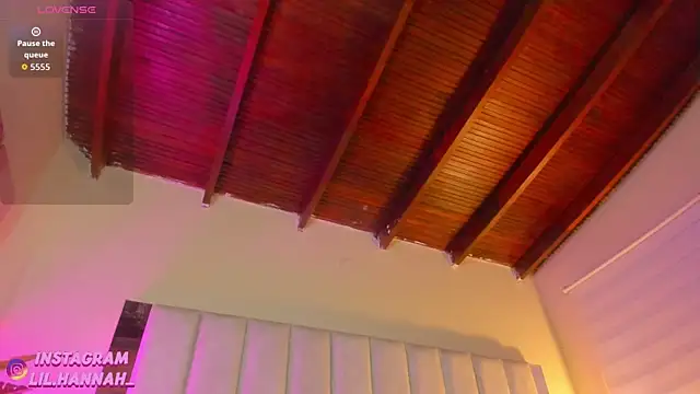 Snapshot of lil_hanna18 chatting on September 20, 8:10 pm lil hanna18 online show from September 20, 8:10 pm