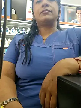 Snapshot of Alexahottxx chatting on February 20, 5:29 pm Alexahottxx online show from February 20, 5:29 pm