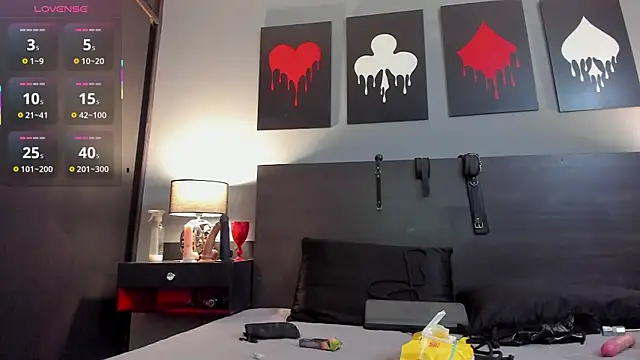 Samantha Mouret online show from December 18, 5:19 pm