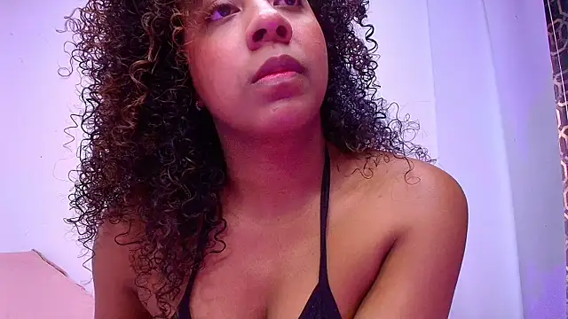 Snapshot of franyelimss chatting on February 22, 7:14 pm franyelimss online show from February 22, 7:14 pm