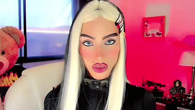 dollswit01 online show from January 21, 9:04 pm