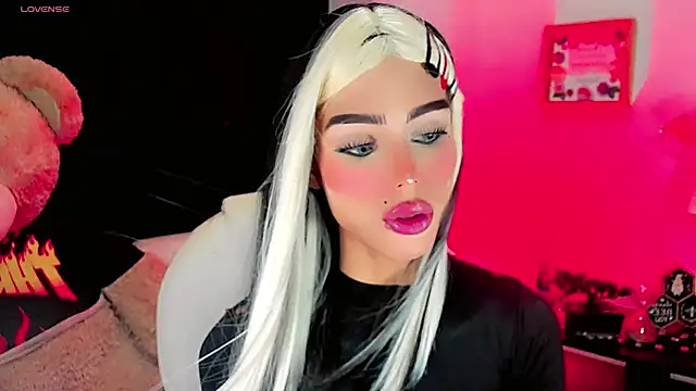 dollswit01 online show from January 22, 12:48 am