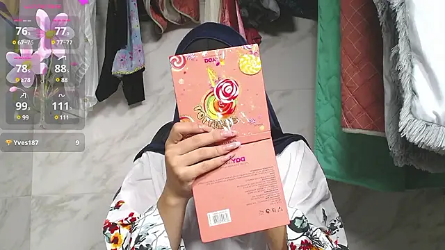 Snapshot of shaila_anali chatting on December 7, 8:44 am shaila anali online show from December 7, 8:44 am