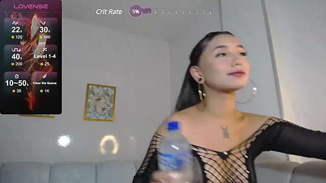 Snapshot of _ella_b chatting on January 11, 4:06 am ella b online show from January 11, 4:06 am