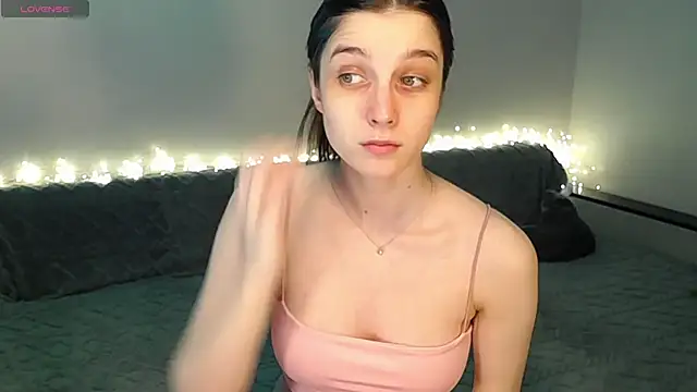 Snapshot of Abigail_Wills chatting on November 20, 5:23 pm Abigail Wills online show from November 20, 5:23 pm