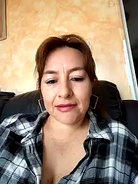 sussy 185 online show from February 8, 8:10 pm