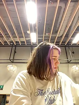 Snapshot of SuzieMurray chatting on January 5, 9:37 am SuzieMurray online show from January 5, 9:37 am