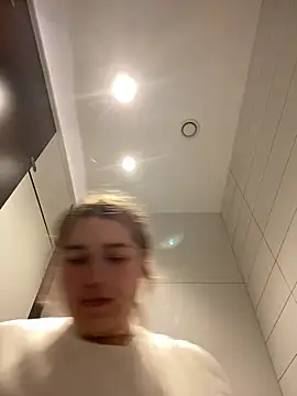 Snapshot of SuzieMurray chatting on February 26, 11:41 am SuzieMurray online show from February 26, 11:41 am