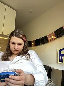 Snapshot of SuzieMurray chatting on October 7, 12:57 pm SuzieMurray online show from October 7, 12:57 pm