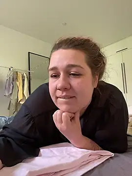 Snapshot of SuzieMurray chatting on October 8, 10:13 am SuzieMurray online show from October 8, 10:13 am